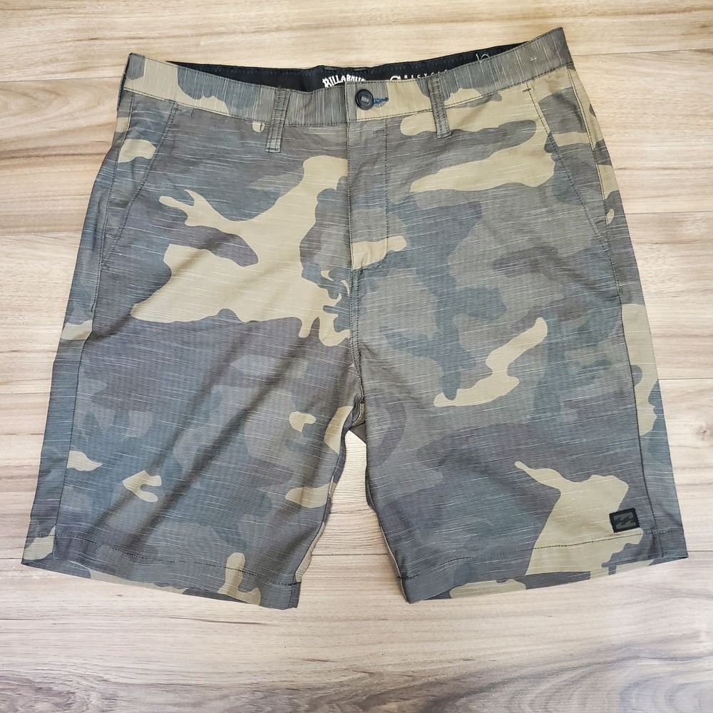 BILLABONG Mens 34 Shorts Camouflage Green Recycler Crossfire Submersibles 8" ins